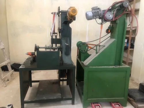 Machine fabrication des caissette 