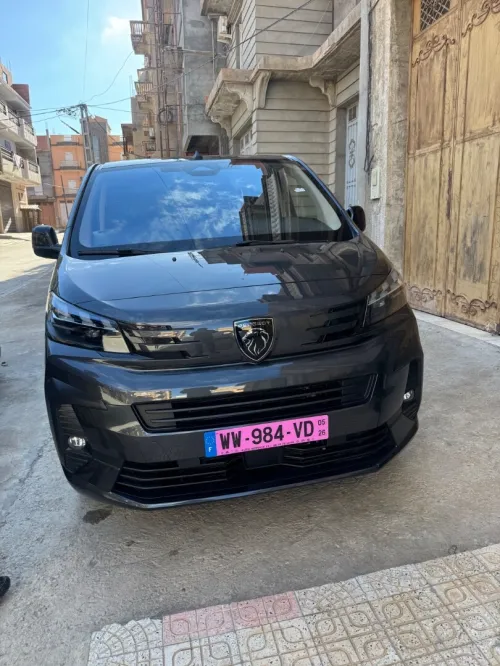 Peugeot Expert 2026 Travler
