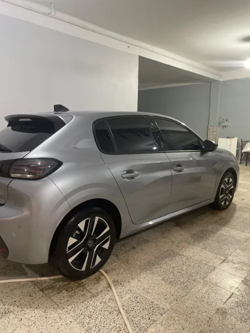 Peugeot 208 2025 Allure Pack
