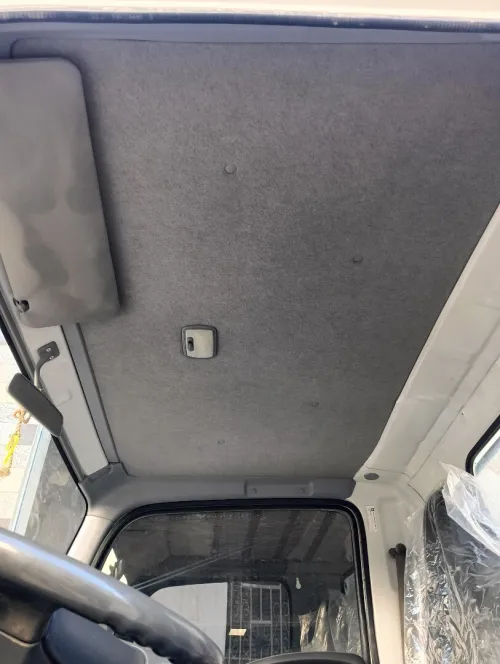 Isuzu NMR 71 2013