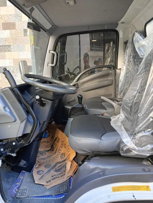 Isuzu NMR 71 2013