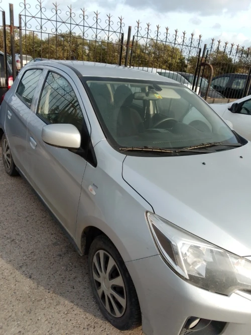 Mitsubishi Mirage 2021 Star