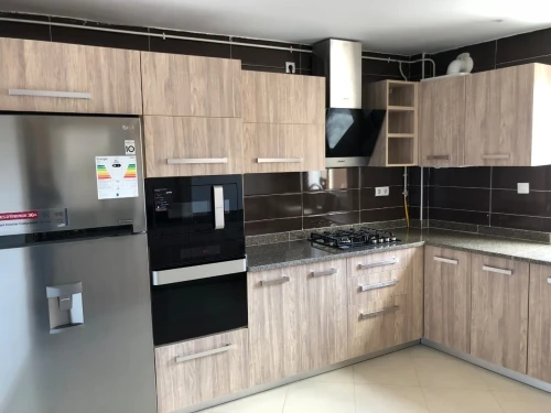 FABRICATION CUISINE EQUIPÉ MODERNE Sur mesure