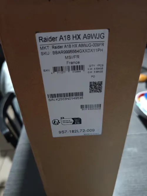 Msi Raider A18 HX  A9WJG-009FR Rtx 5090 pc gaming