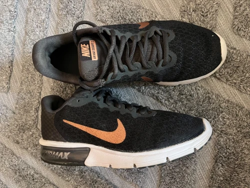 Chaussures Nike air Max originale | Taille : 38,5