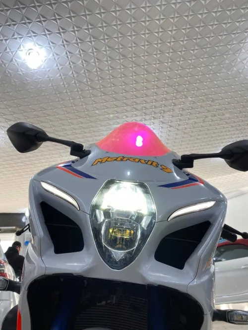 Suzuki L8 2018