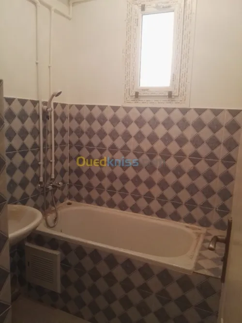 Location Appartement F4 Annaba El bouni