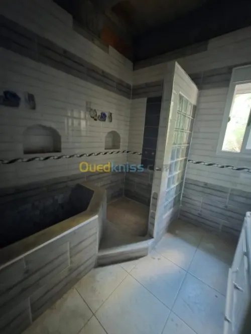 Vente Appartement Niveau de villa F4 Annaba Annaba