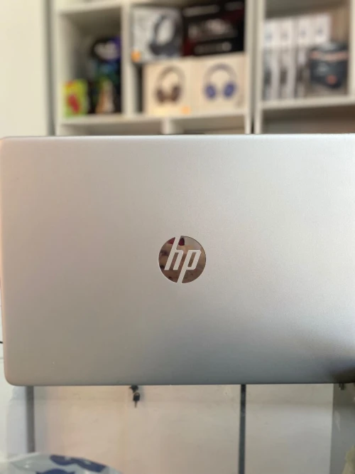 PC portable HP 14s-dq5037nf i3 1215U