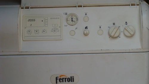 chaudiere ferrolli 75 000 kcal + 17 radiateurs aluminium