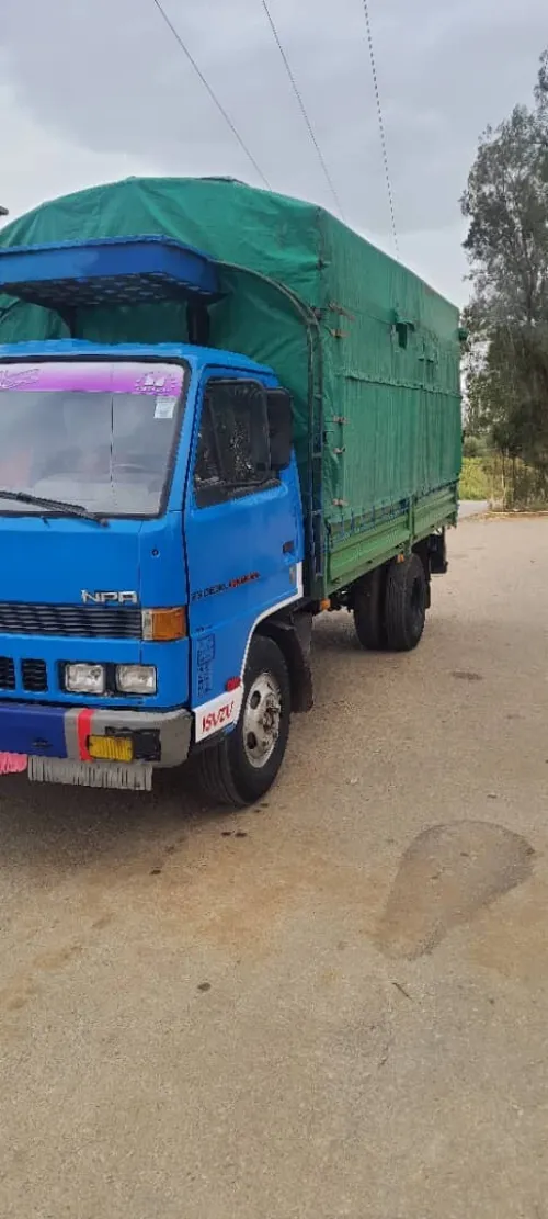 Isuzu NPR 1985