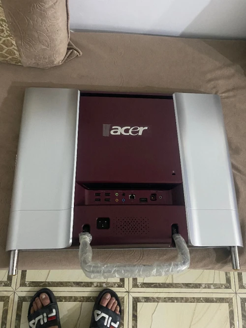 acer aspire Z5610 tout en un ecran tactile 24"