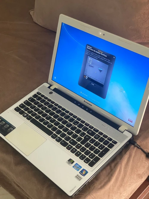 PC portable LENOVO IDEA PAD Z580