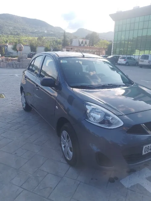 Nissan Micra 2017 Visia +