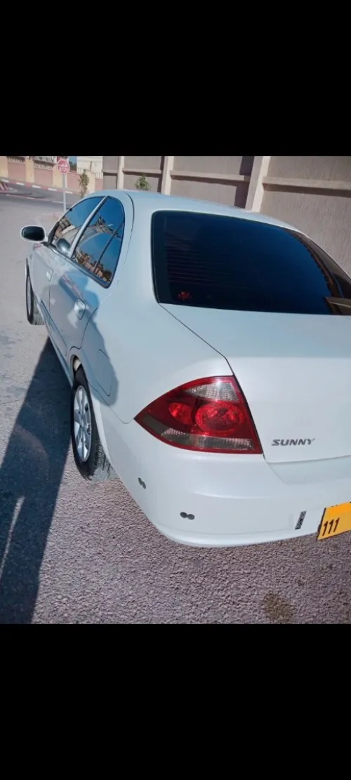Nissan Sunny 2011 B10