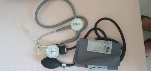 Tensiometre avec stetoscope marque MDF