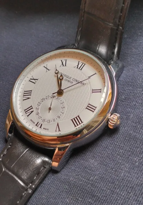 Montre homme replique identique à l'origine de Frédérique Constant quartz 