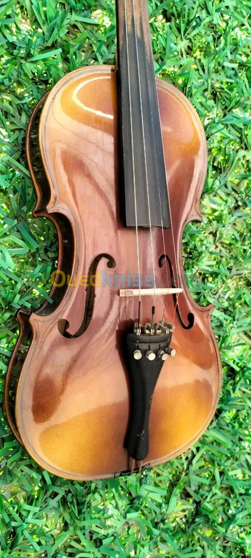 Violon 4\4 modèle Antonius stradivarius fabrication en 1970