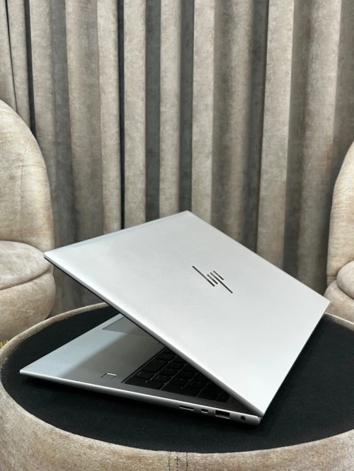 HP ELITEBOOK 860 G10 i7-1370P 32GB  512GB ÉCRAN 16" FHD