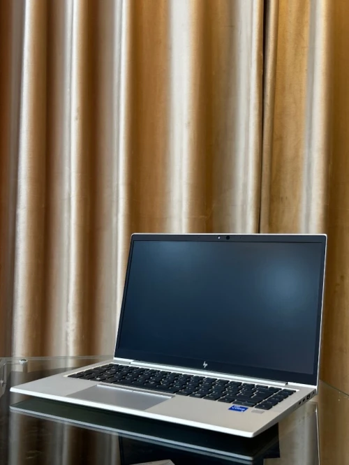 HP ELITEBOOK 840 G8 i5-1135G7 8GB 256GB ÉCRAN 14"FHD 