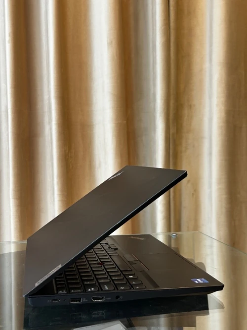 LENOVO THINKPAD E15 i7-1165G7 16GB 512GB ÉCRAN 15"FHD 