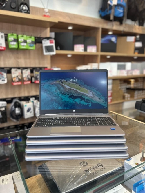 LAPTOP HP 250 G8 I5-1135G7 8GB 256GB SSD 15,6' FHD