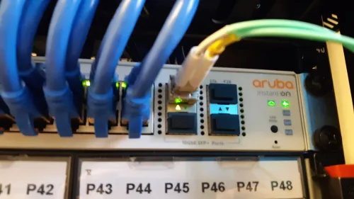 INSTALLATION ET LA MAINTENANCE DE SOLUTIONS COMPLÈTES EN RÉSEAUX INFORMATIQUES