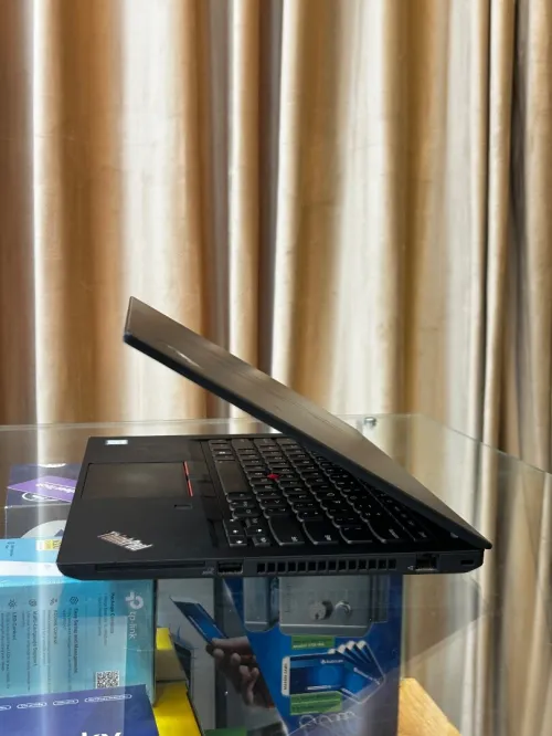 LENOVO THINKPAD T490 i7-8565U 16GB 512GB ÉCRAN 14"FHD 