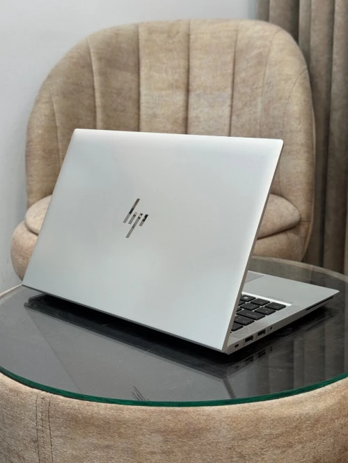 HP ELITEBOOK 830 G8 i5-1135G7 8GB 256GB SSD ECRAN 13" FHD