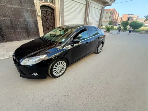Ford Focus 4 portes 2012 Titanium