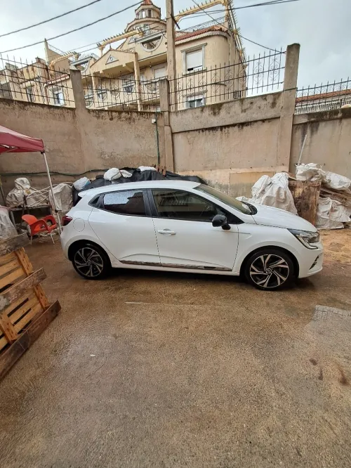 Renault Clio 5  2023 Equilibre