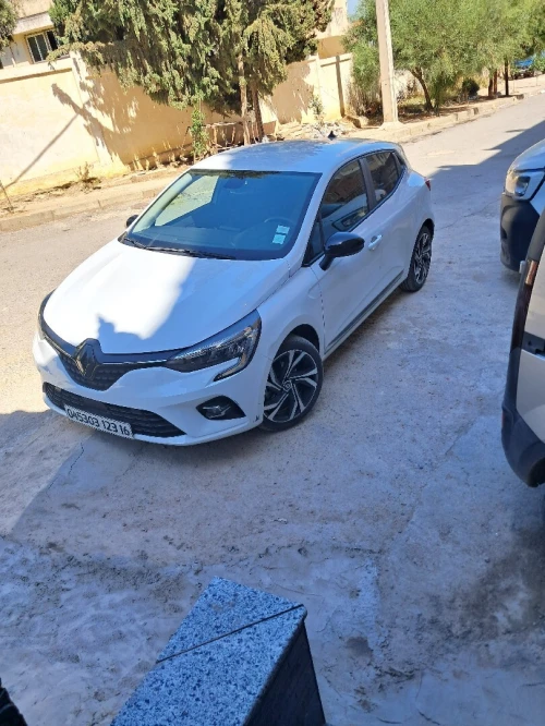 Renault Clio 5  2023 Equilibre