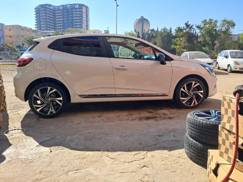 Renault Clio 5  2023 Equilibre