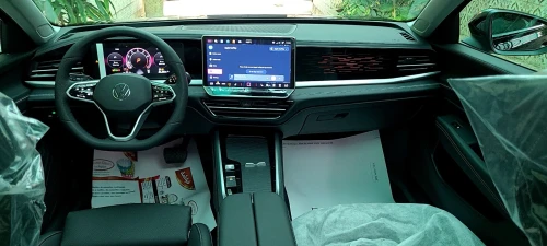 Volkswagen Passat 2025 PRO