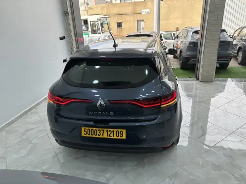 Renault Megane 4  2021 Itens
