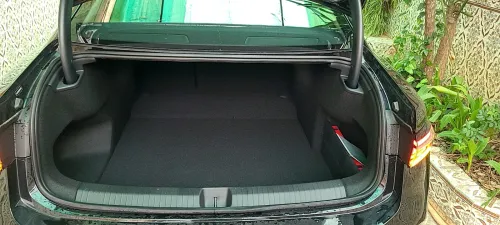 Volkswagen Passat 2025 PRO