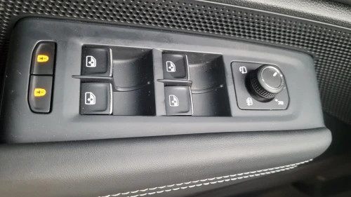 Volkswagen Passat 2025 PRO