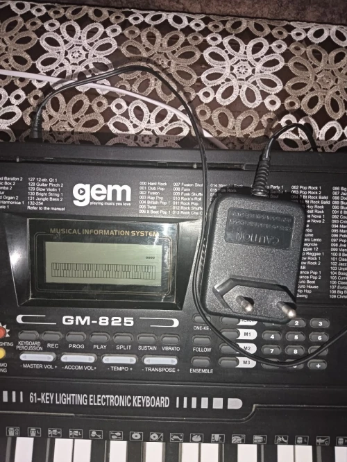 Piano électrique GM-825