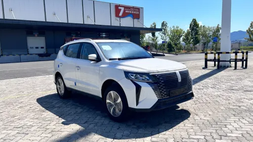Geely livan x6 pro SUR COMMANDE 2025 