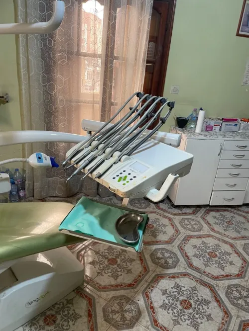 Fauteil Burreau Et Accessoires Pour Chirurgie Dentaire