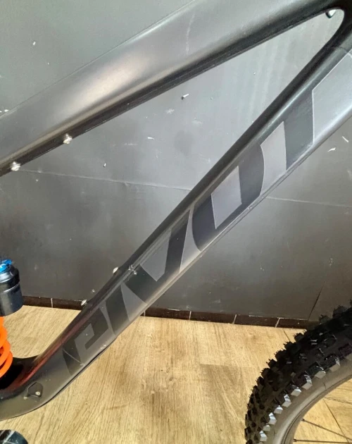 Pivot MACH 6 carbone 27.5 taille L
