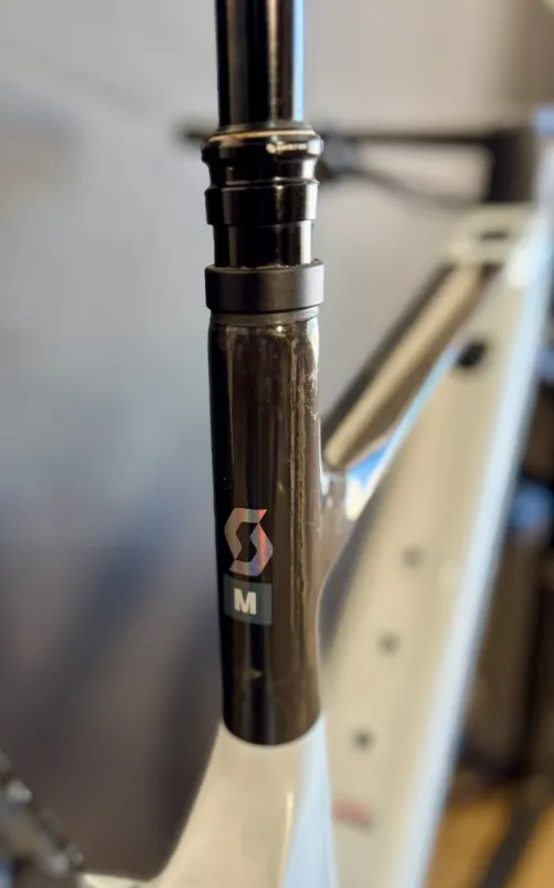 SCOTT LUMEN 905 électrique Carbone neuf