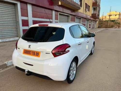 Peugeot 208 2016 Active Facelift