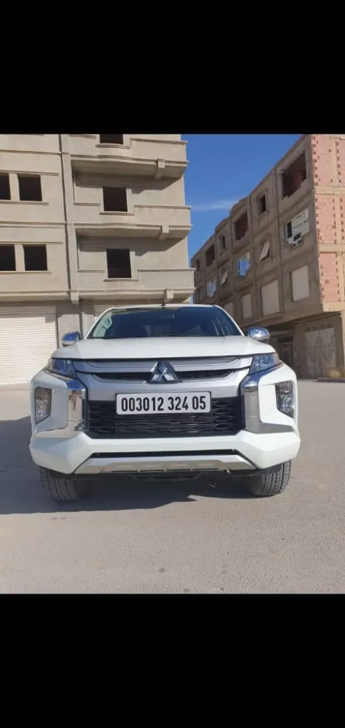 Mitsubishi L200 2024 