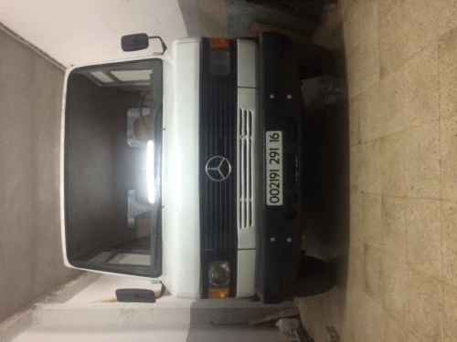 Mercedes 609 