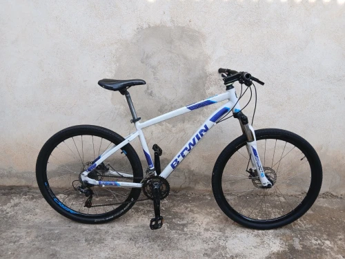 Velo Bitwin rockrider 520 Taille L