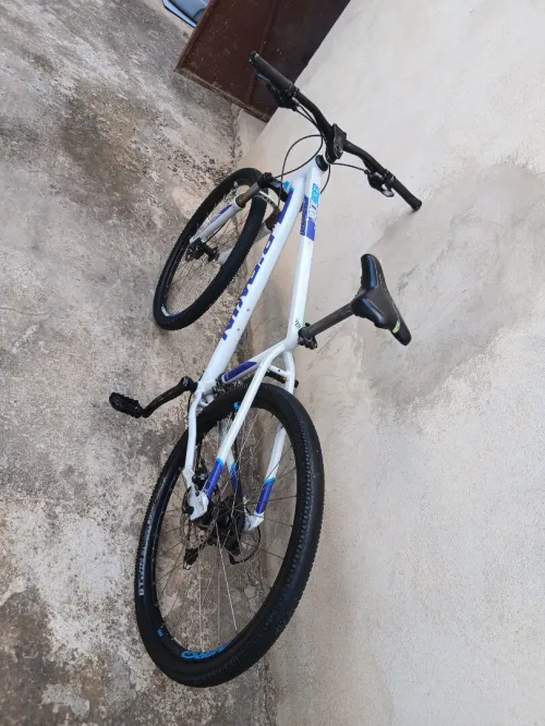 Velo Bitwin rockrider 520 Taille L