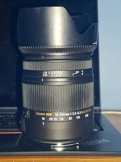 SIGMA 18-250mm EF Mount