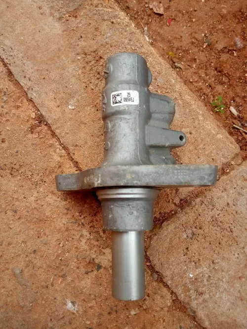 Pompe de frein Toyota Yaris 2014