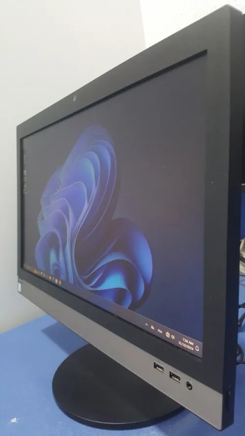 Lenovo V330 -20ICB AIO (20") I3-8100 RAM 8G HDD 1T